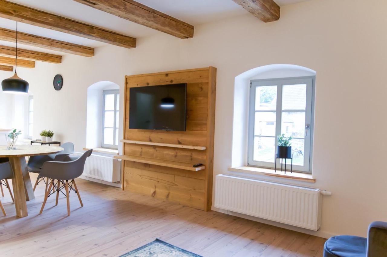 Farmhouse Eckartsberg Im Zittauer Gebirge - Ferienwohnung Mit 2 Schlafzimmern, Terrasse Und Wallbox Mittelherwigsdorf Exterior photo